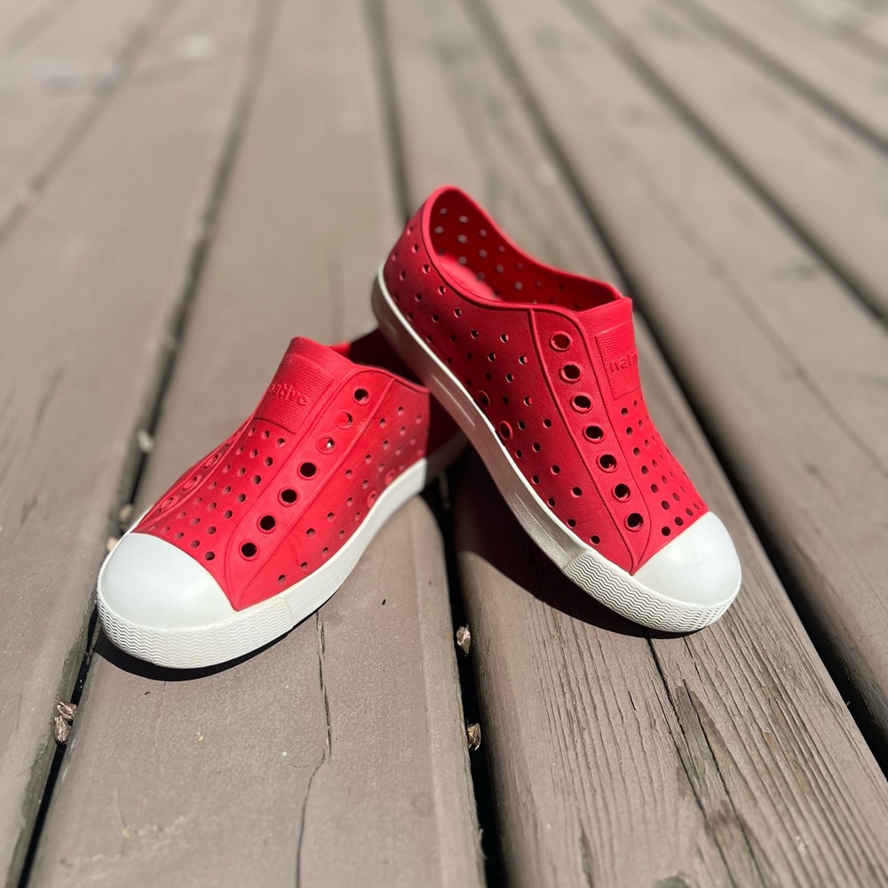 Vibrant Red Kids Native Jefferson Shoes